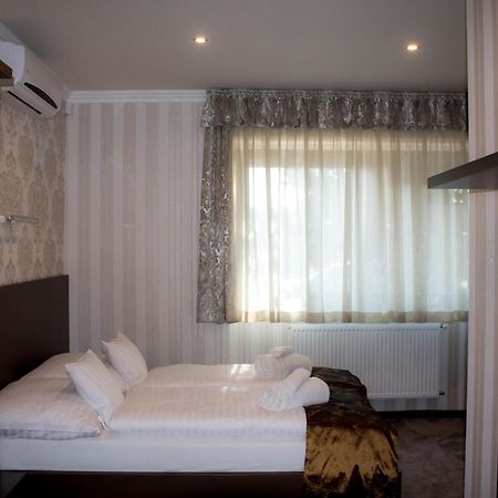Control Motel Jászberény Eksteriør billede