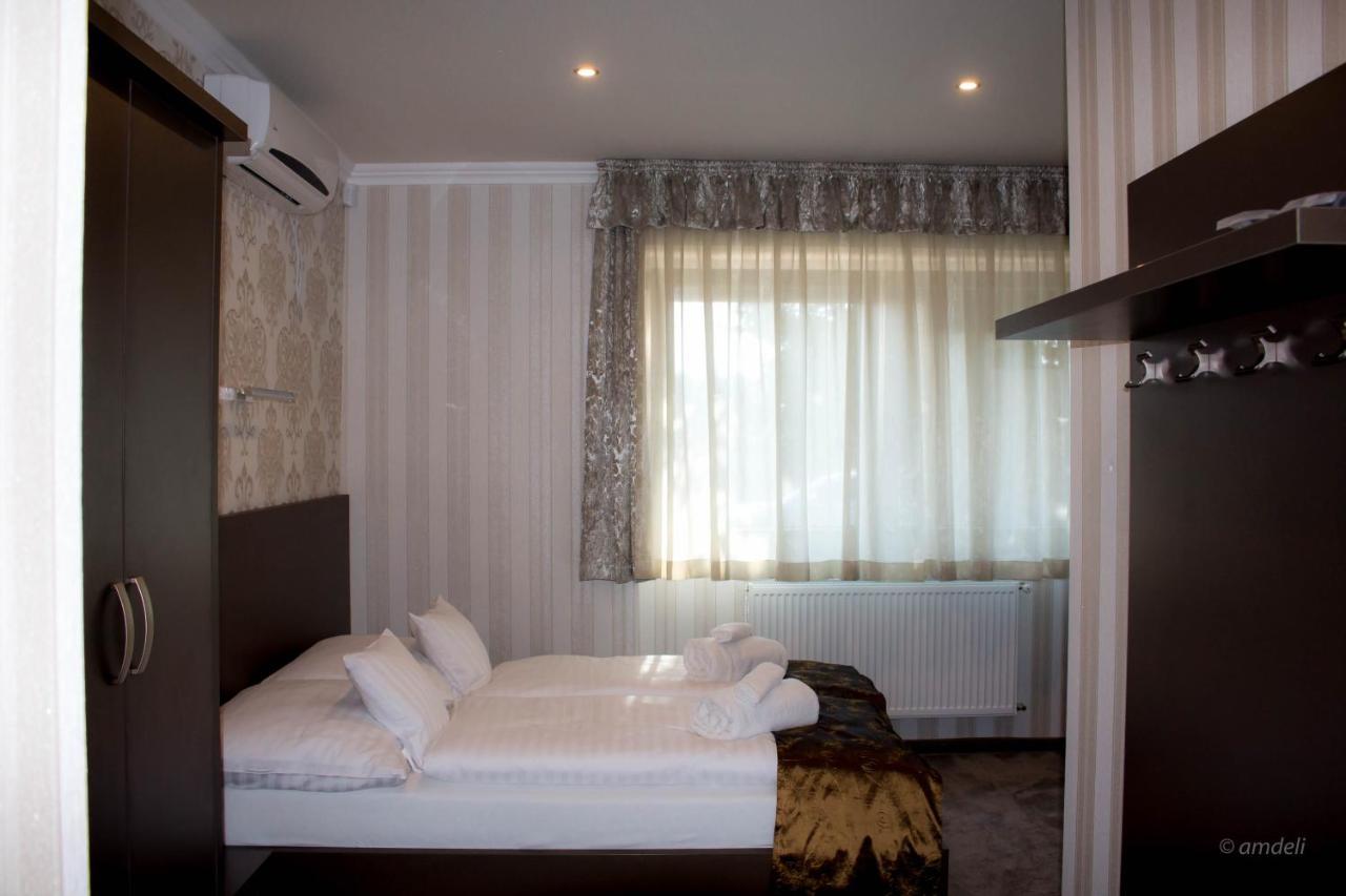 Control Motel Jászberény Eksteriør billede