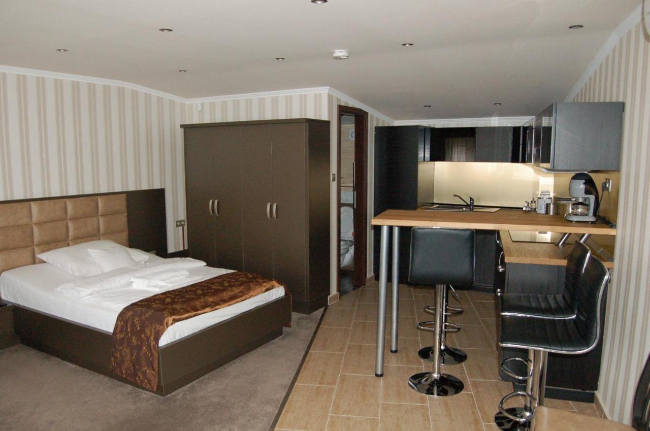 Control Motel Jászberény Eksteriør billede